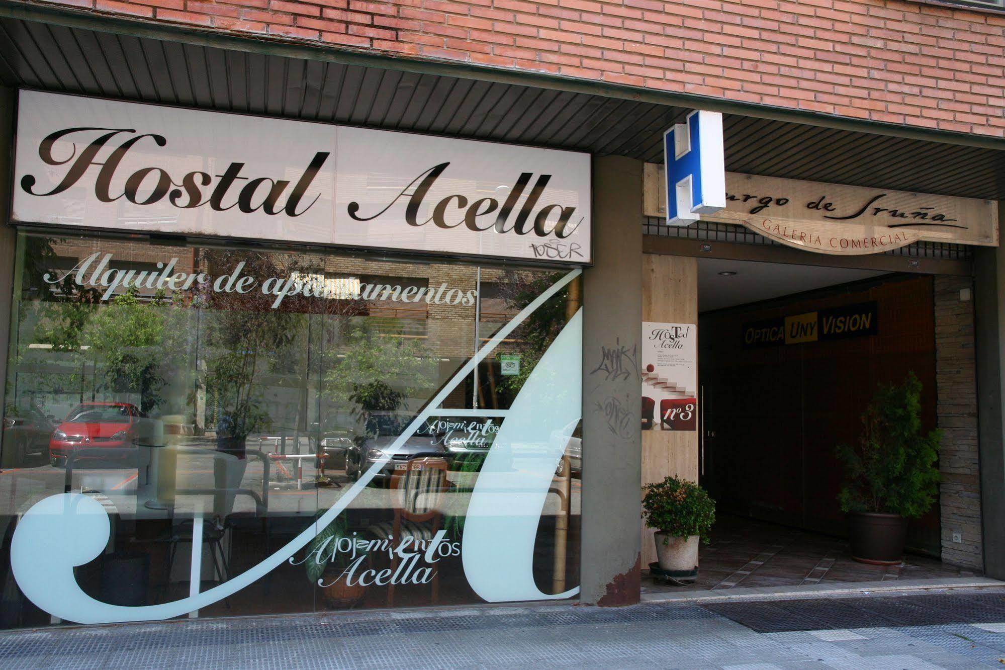 Alojamientos Acella Pamplona Eksteriør billede